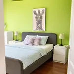 Cozy Eden Residency - - Steps To Main Attractions *